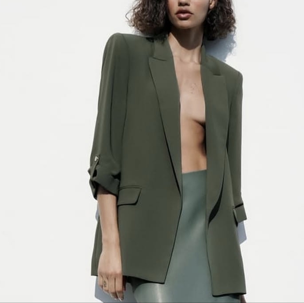 Zara Sage Green Relaxed-Fit Blazer with Cuffed Sleeves